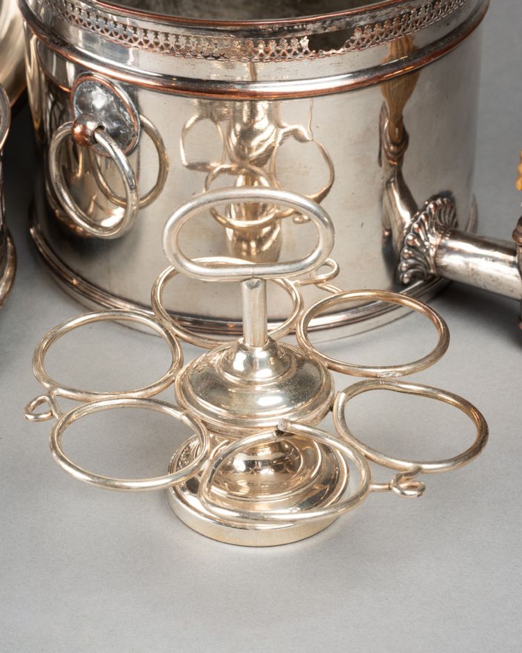 Eierwärmer (Egg Coddler / Egg Boiler) aus versilbertem Metall, Anfang 20.