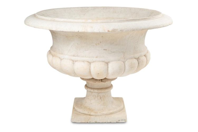 Vase Médicis à panse gaudronnée et col évasé en marbre. Circa 1880.LS6458208P