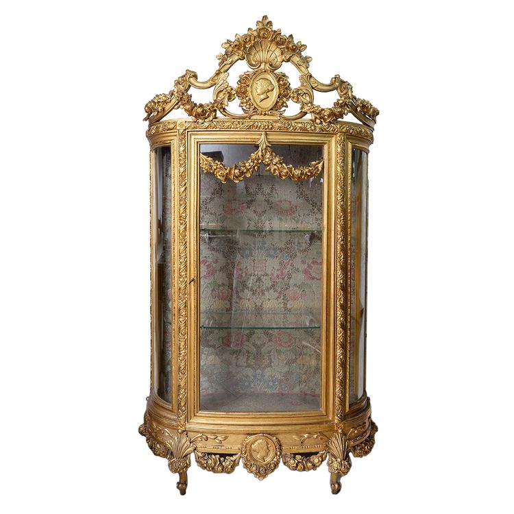 Vitrine ancienne Napoléon III en bois doré et sculpté. XIXe siècle.
