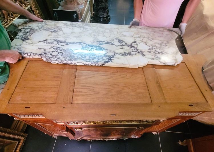 Grosse commode en marqueterie et bronze, Napoléon III, début XXème siècle