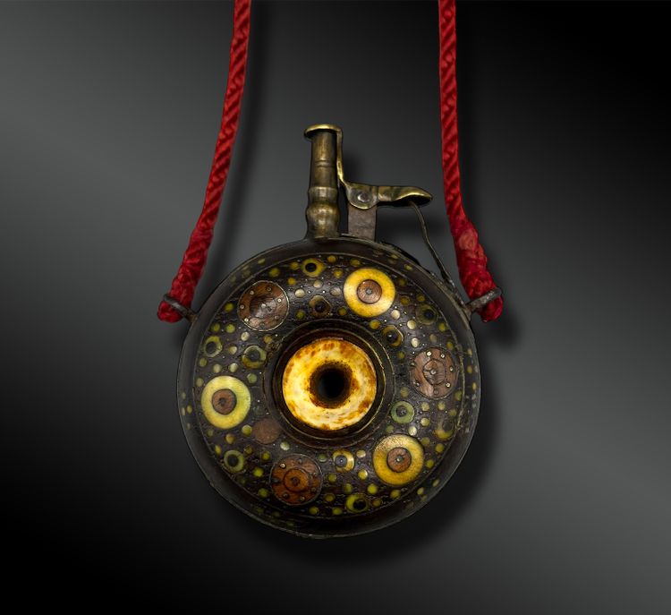 POWDER PEAR or PULVERIN - Nuremberg, Germany - 17th century