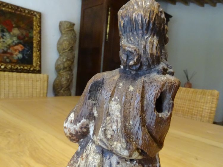 Wooden angel from the 17th century