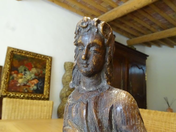 Wooden angel from the 17th century