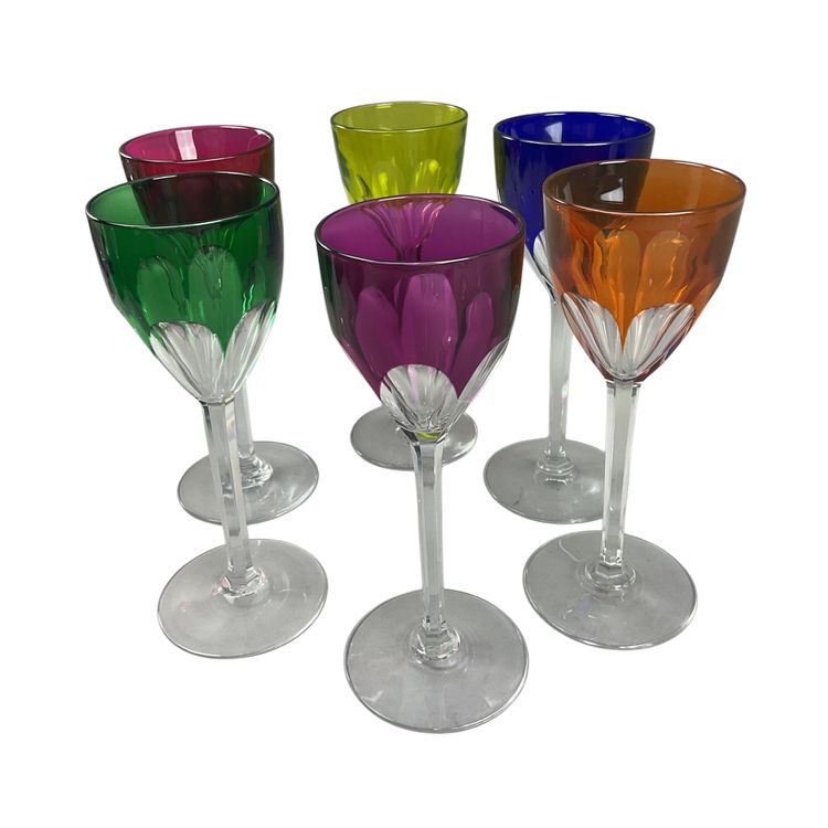 6 kristallfarbene Weingläser von Baccarat Modell Genova