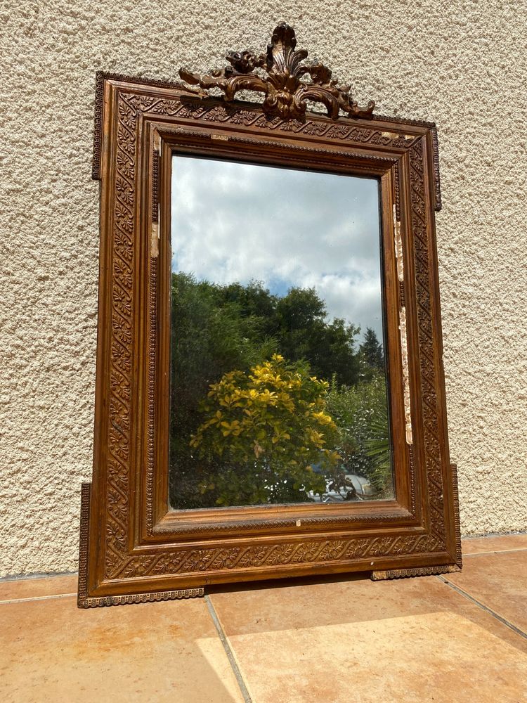 Miroir rectangulaire en bois à fronton ajouré, style Louis XVI, XIXème - 60 x 90cm