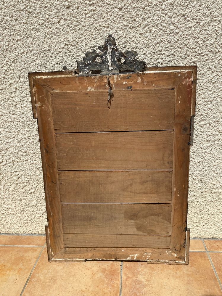 Miroir rectangulaire en bois à fronton ajouré, style Louis XVI, XIXème - 60 x 90cm