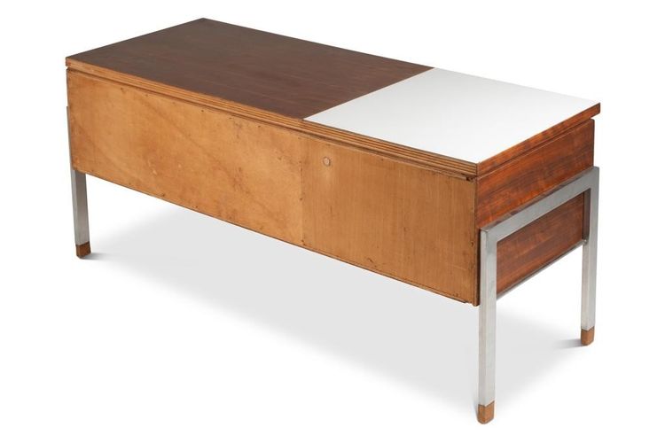 Coppia di cassettiere basse in teak e metallo cromato. Anni '60.LS6495708M