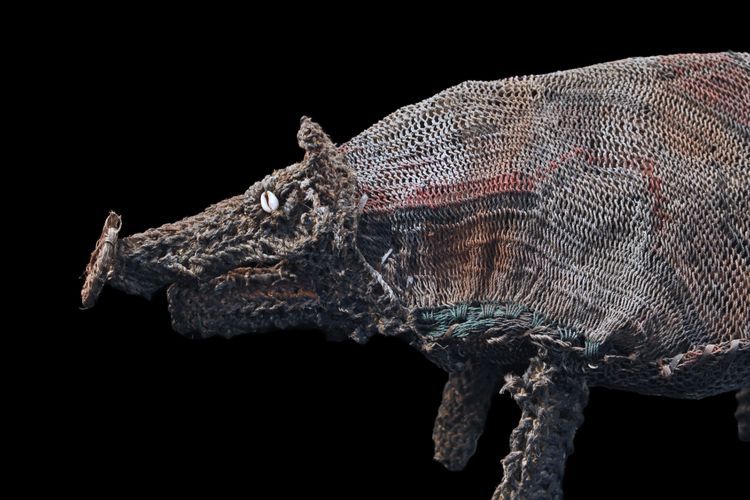 Figure de culte cochon, art tribal, art océanien, Océanie, art du Pacifique, 58cm