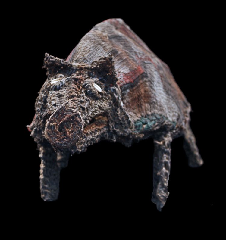 Figure de culte cochon, art tribal, art océanien, Océanie, art du Pacifique, 58cm