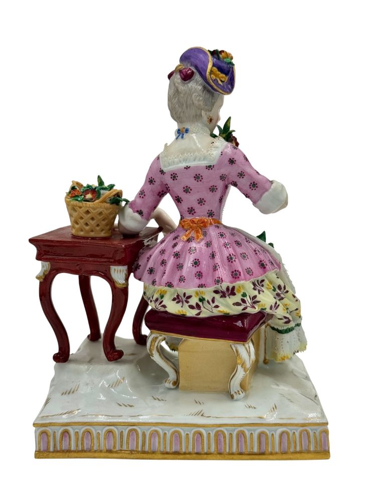 Meissen - Porcelain figurine, allegory of the 5 senses, The Smell