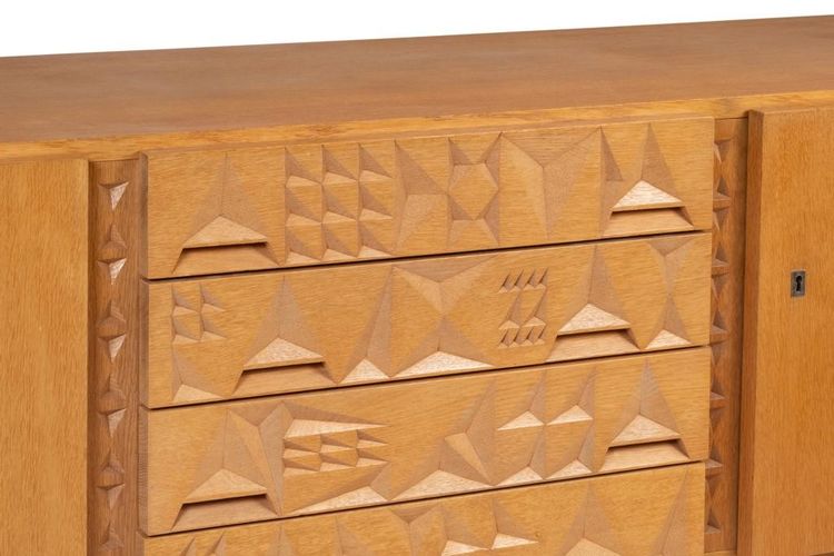 Oak and oak veneer sideboard. 1960s/70s.LS65231208Z