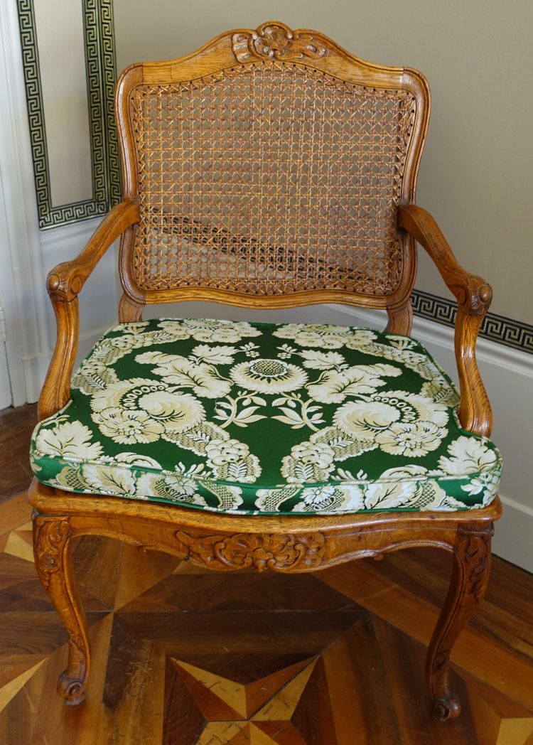 Mobilier de salon - 4 fauteuils cannés d'époque Régence Louis XV