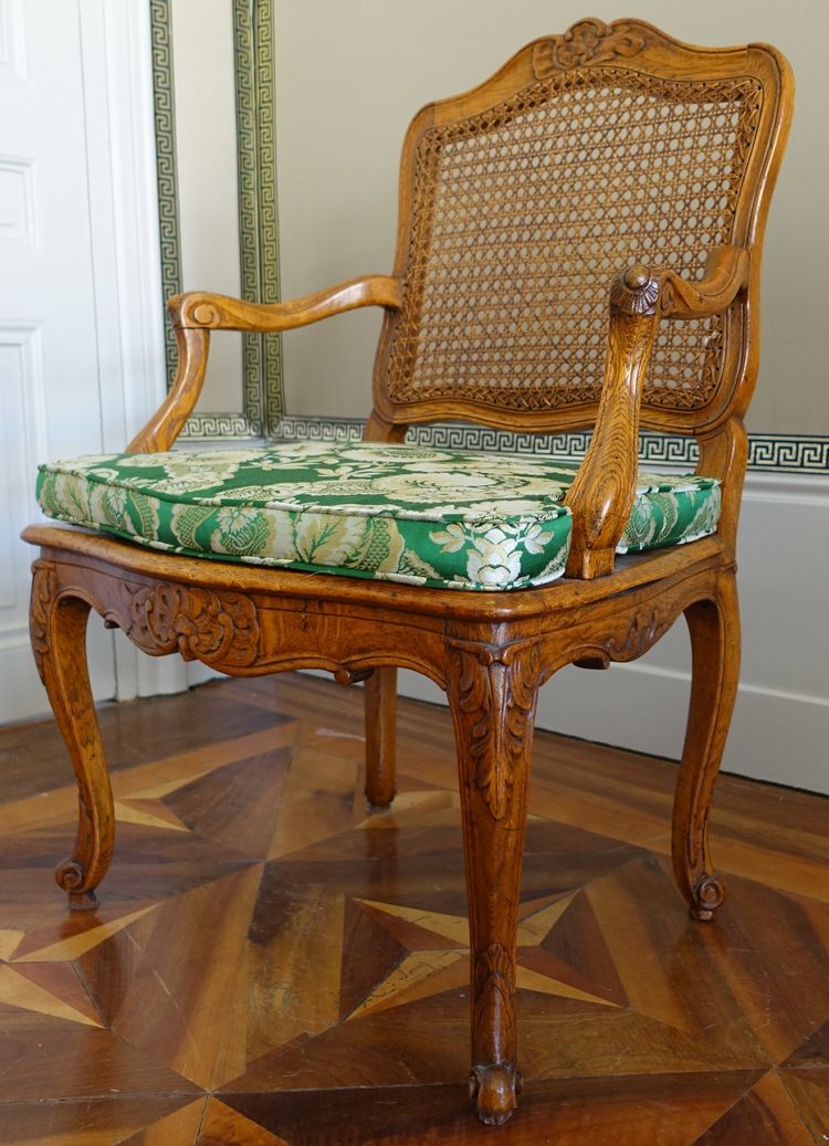 Mobilier de salon - 4 fauteuils cannés d'époque Régence Louis XV