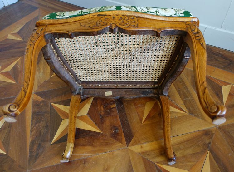 Mobilier de salon - 4 fauteuils cannés d'époque Régence Louis XV