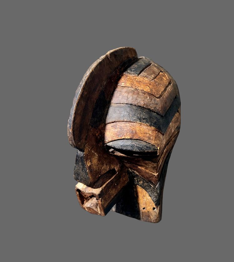 Kifwebe mask from Pierre Vérité Songye or Basonge gallery in Zaire