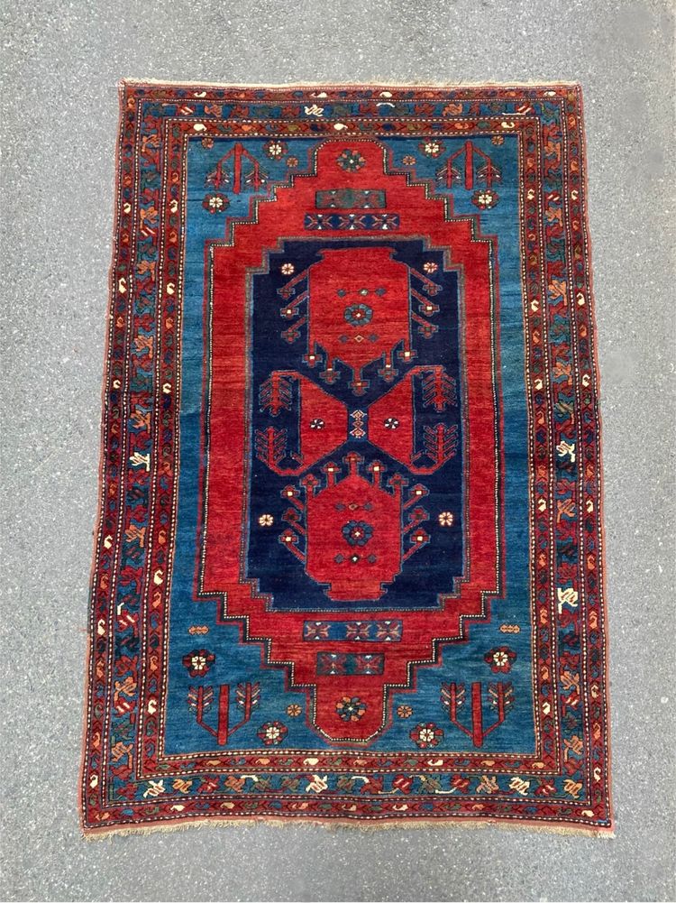 Caucasus rug early XX