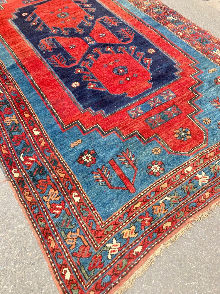 Caucasus rug early XX