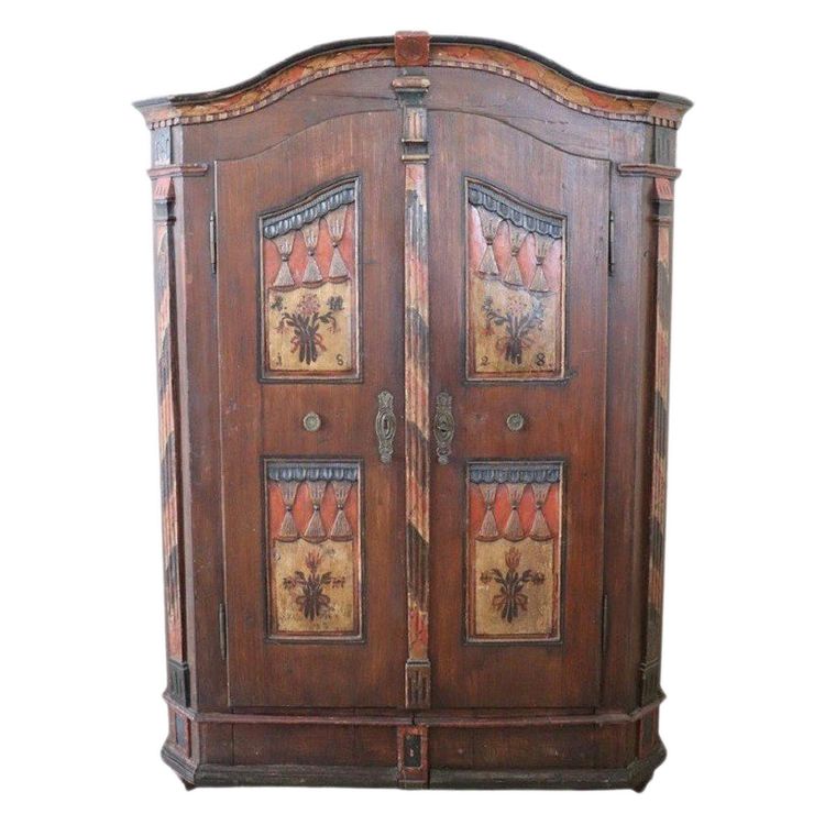 Antiker Tiroler Kleiderschrank aus Kiefernholz, 1800er