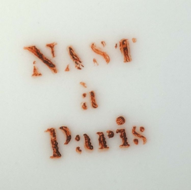 Nast : suite di 14 piatti in porcellana a filetto d'oro del periodo Impero - firmati