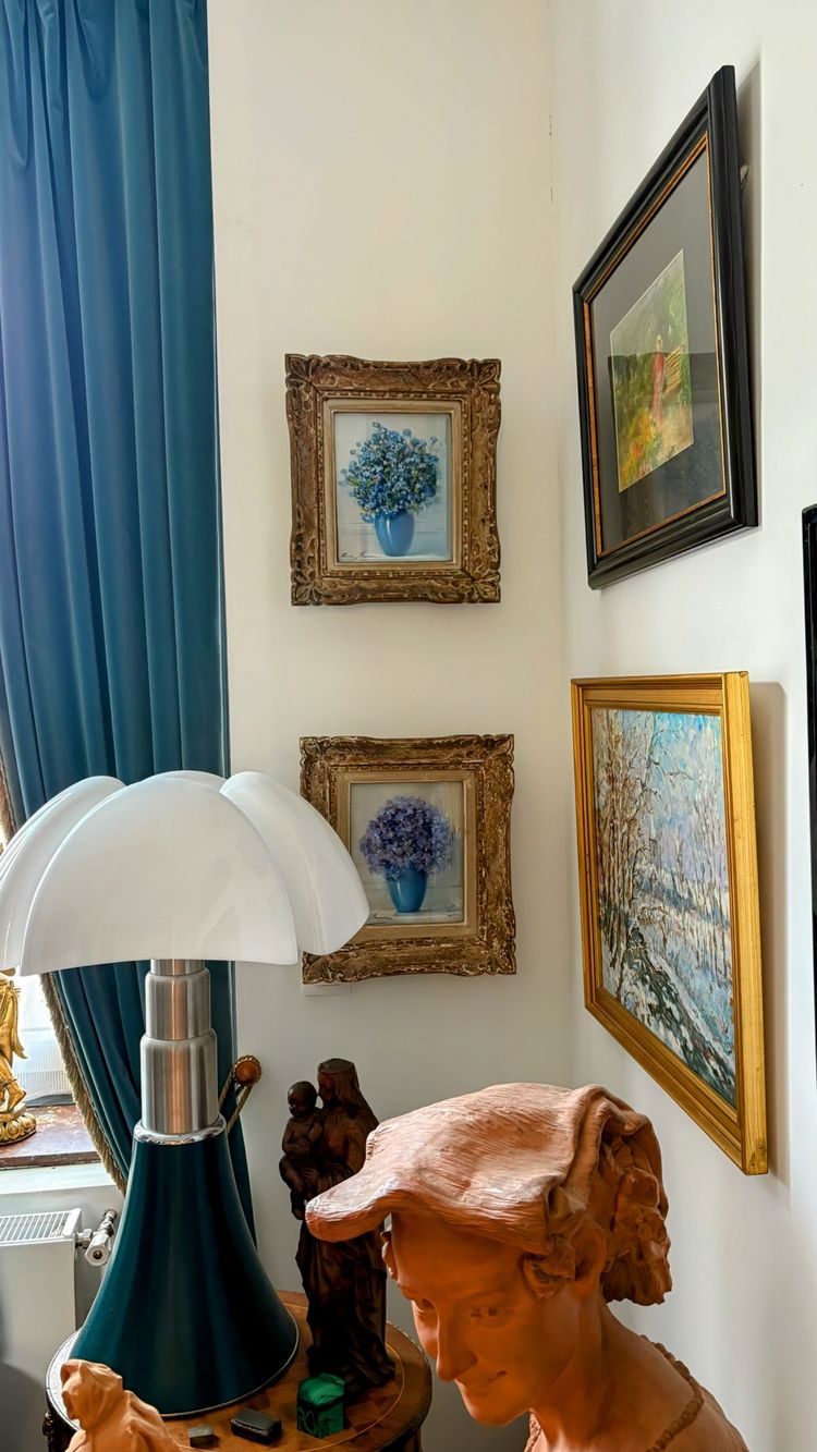 Paire de pastels floraux bleus – Henri Buron (Rouen, XXe) – Vers 1950
