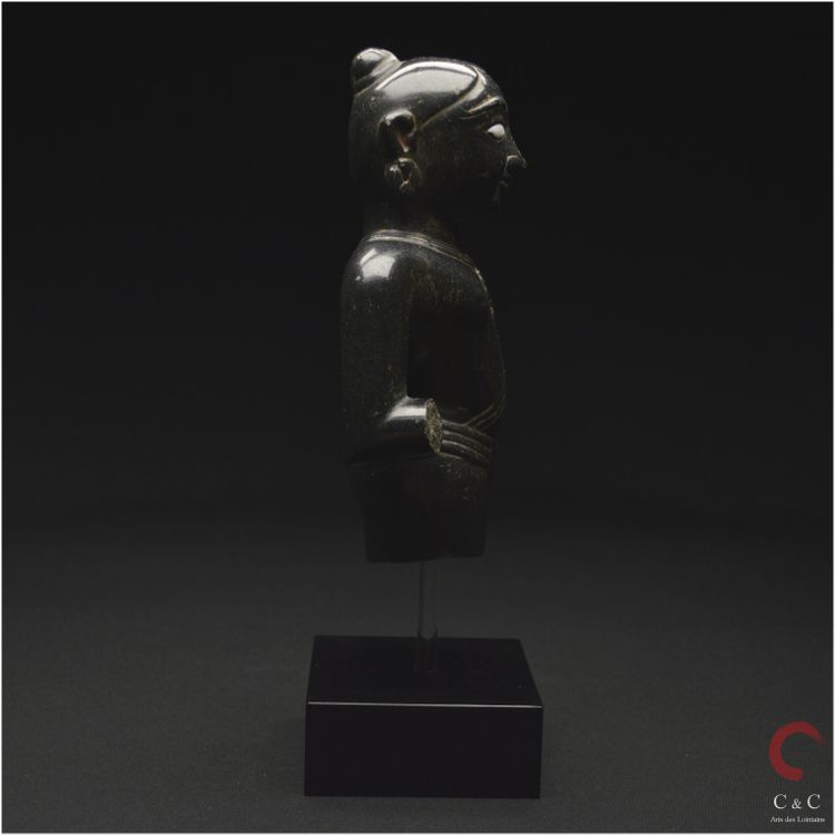 India, State of Gujarat, Medieval period, 15th century, Representation of Krishna, Black marble