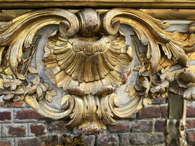 Table de milieu et d’apparat en bois doré sculpté Louis XV - Napoléon III 