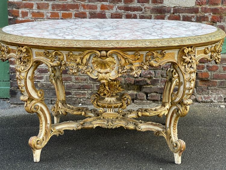 Table de milieu et d’apparat en bois doré sculpté Louis XV - Napoléon III 