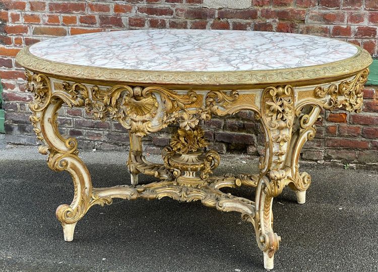 Table de milieu et d’apparat en bois doré sculpté Louis XV - Napoléon III 