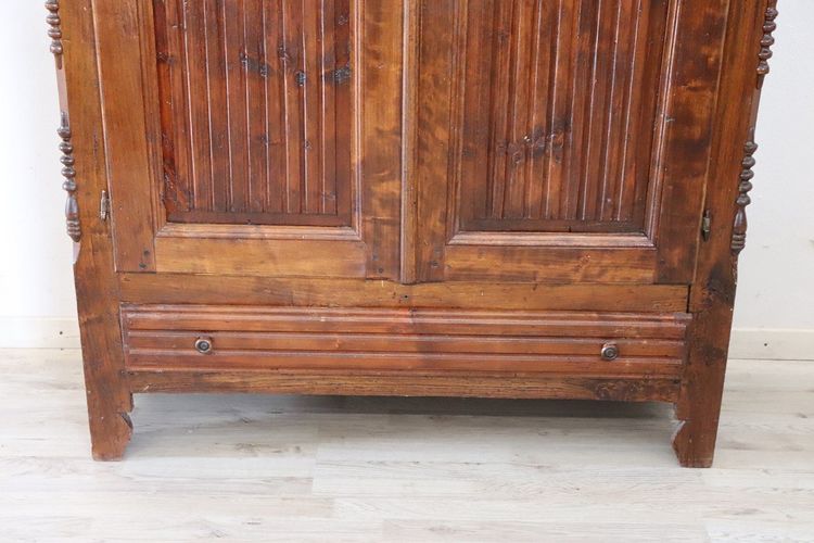 Armoire Ancienne en Bois de Peuplier