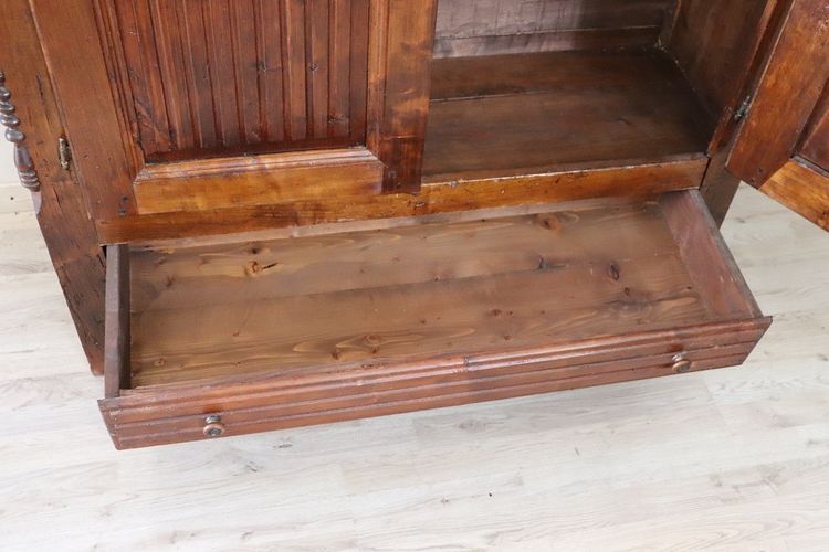 Armoire Ancienne en Bois de Peuplier