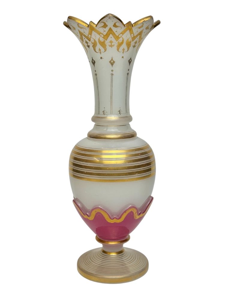 Baccarat - Opaline Vase