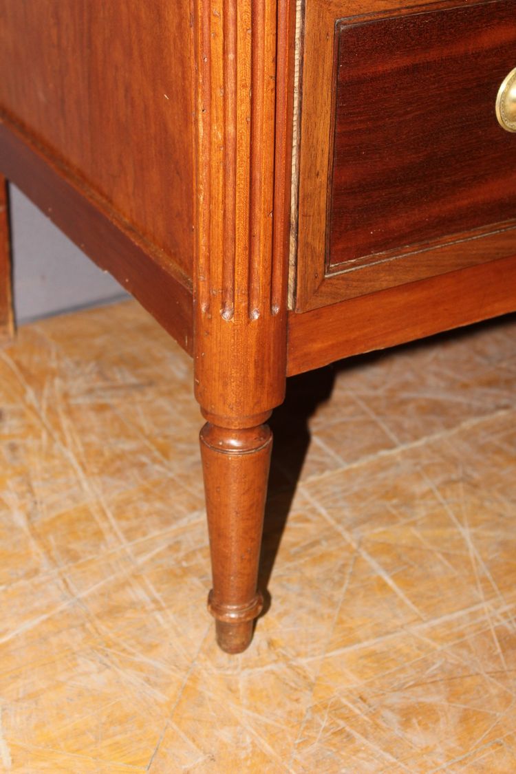 Piccolo cassettone Luigi XVI, inizio XIX secolo