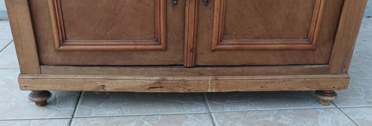 Walnut vanity unit