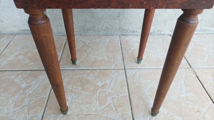Louis XVI bedside table in burr cedar