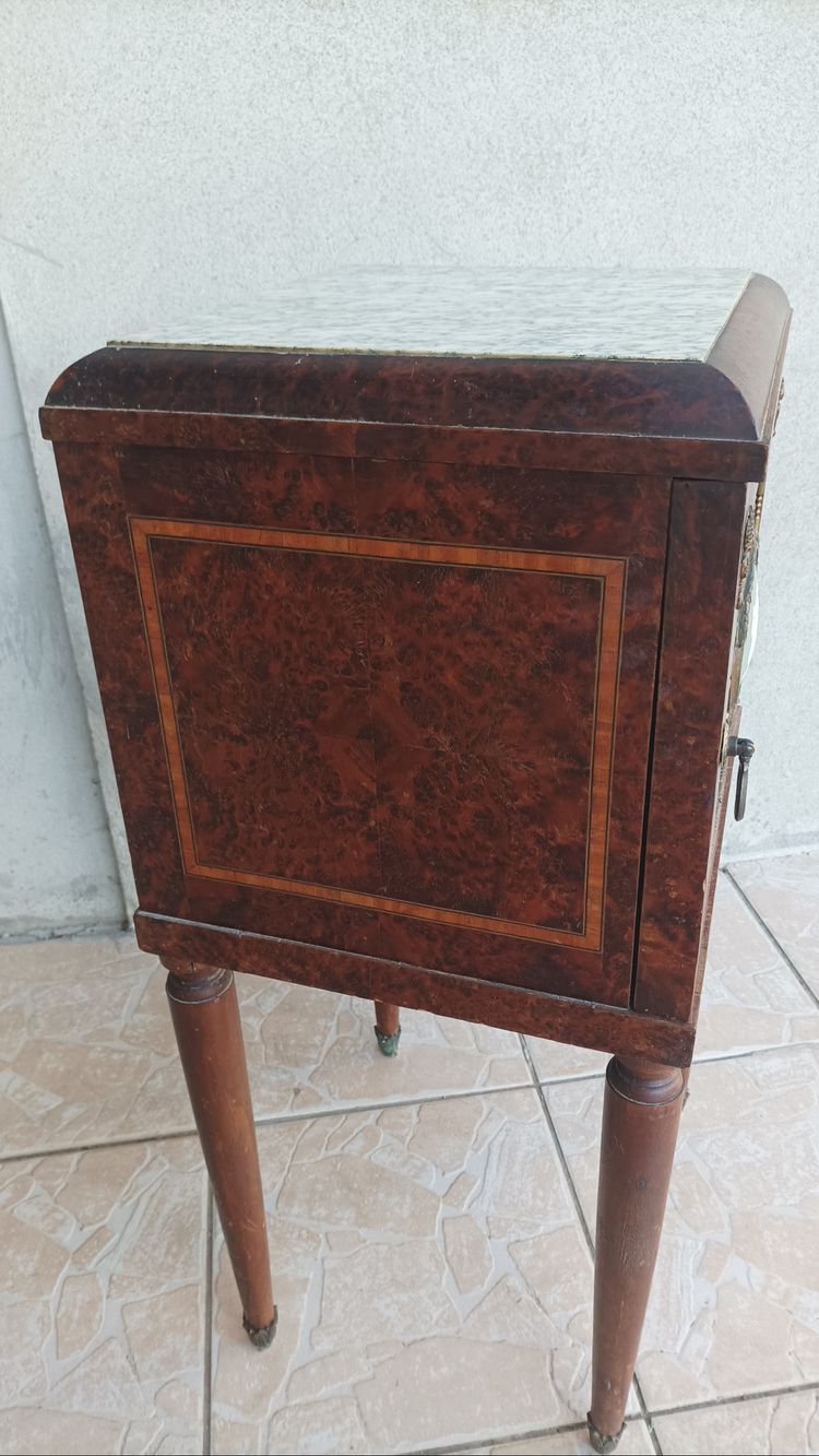 Louis XVI bedside table in burr cedar
