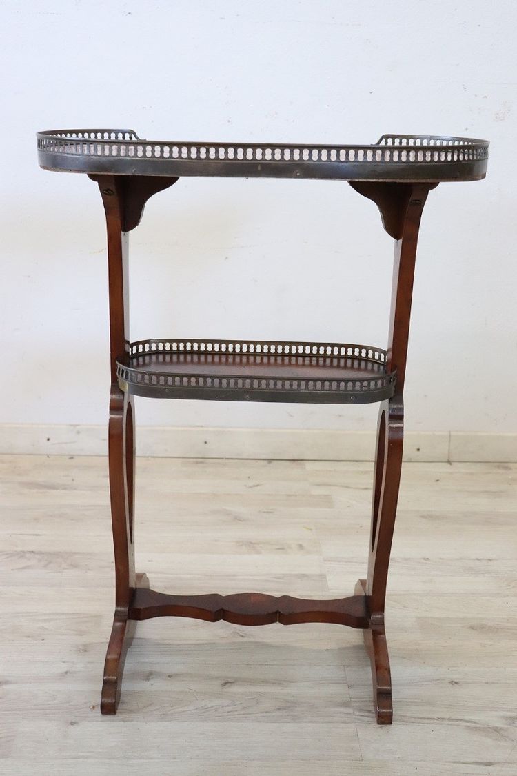 Antique Side Table in Walnut and Marble Top