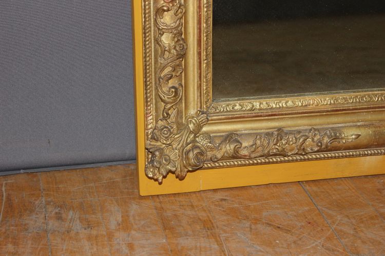 Restaurationsspiegel aus vergoldetem Stuck XIX