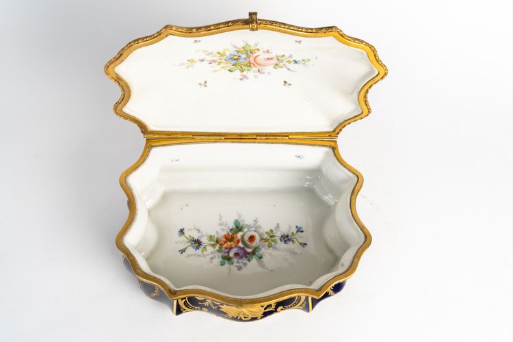 A Sèvres porcelain jewelry box, late 19th century
