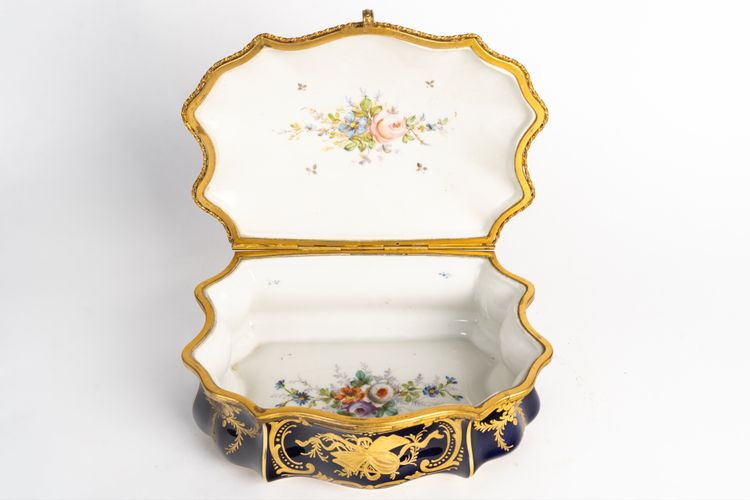 A Sèvres porcelain jewelry box, late 19th century