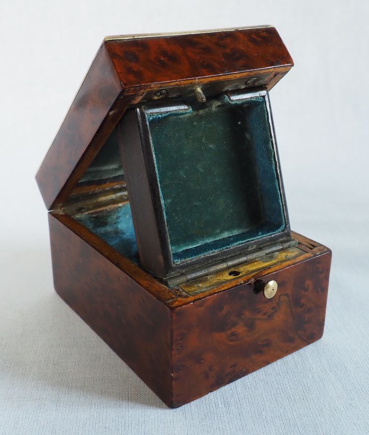 Cassa per orologio intarsiata d'epoca Napoleone III