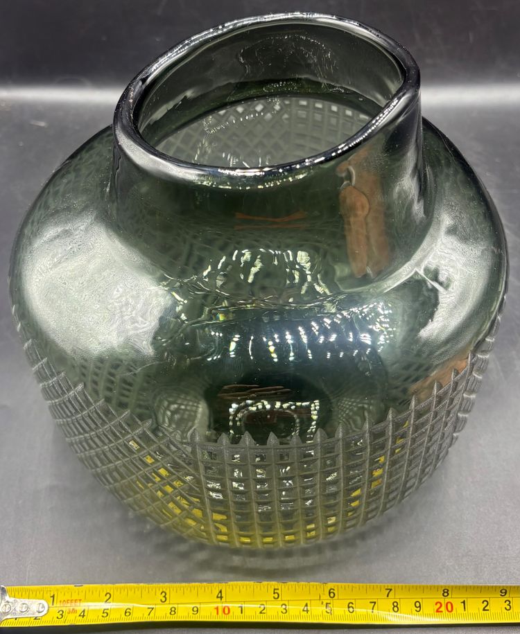BAROQUE VASE