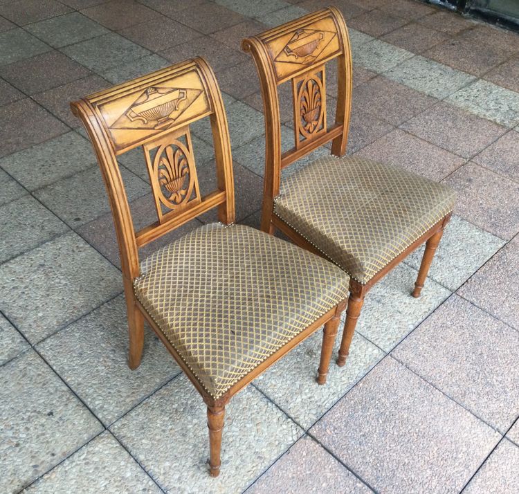 Paire de chaises de style Directoire