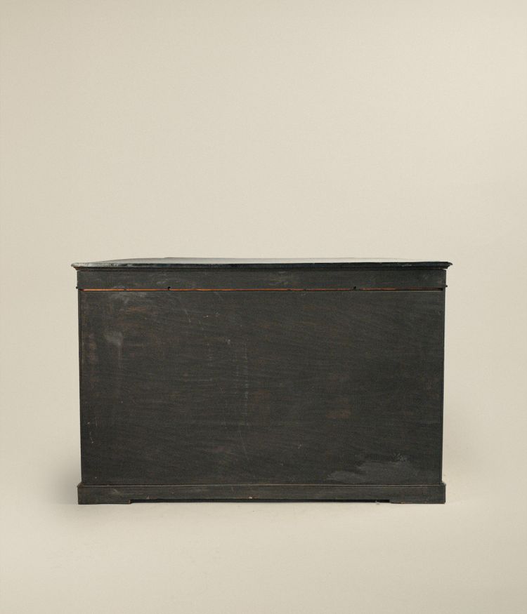 Buffet en bois ébonisé et incrusté, Angleterre, XIXe siècle