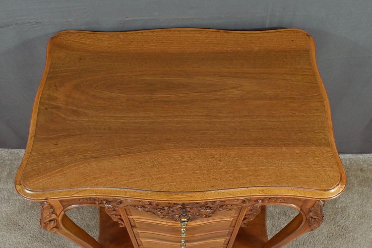 Walnut coffee table, Louis XV style - Early 20th century