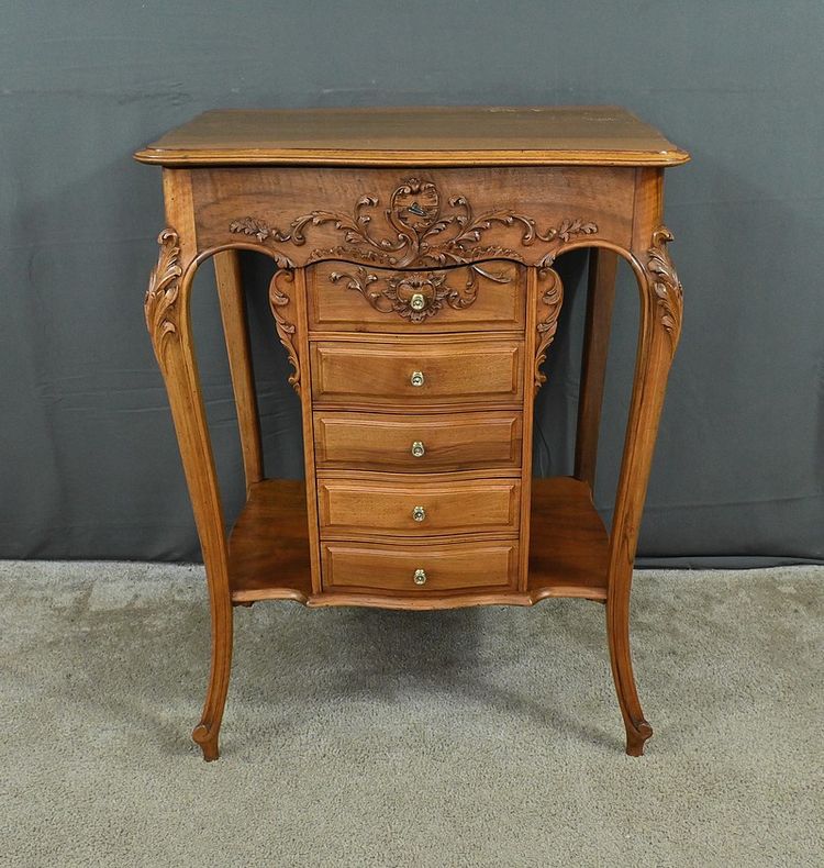 Walnut coffee table, Louis XV style - Early 20th century