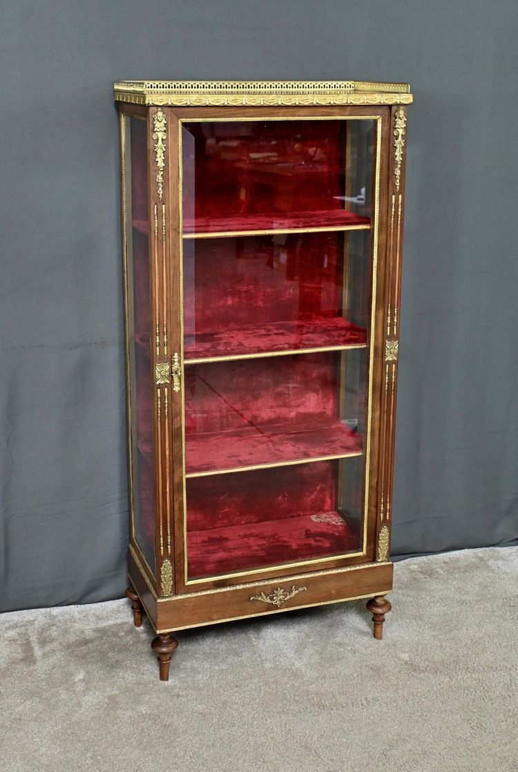 Vitrine en Acajou, style Louis XVI – Milieu XXe