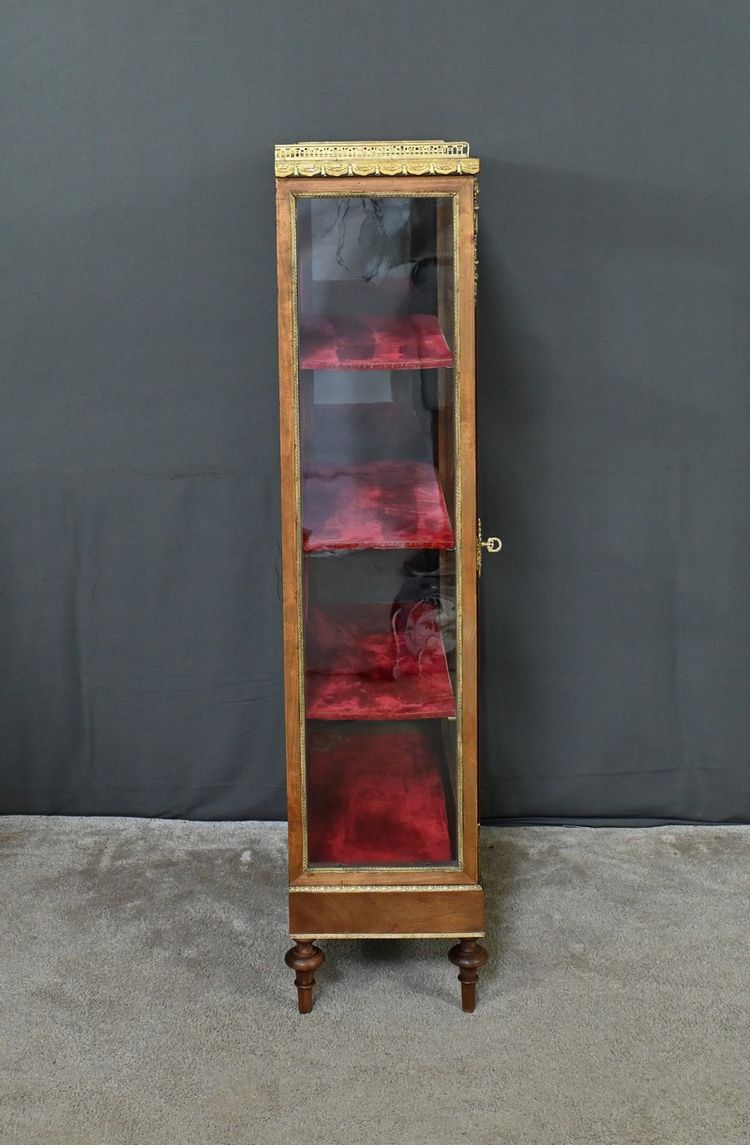Vitrine en Acajou, style Louis XVI – Milieu XXe