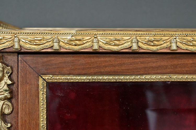 Vitrine en Acajou, style Louis XVI – Milieu XXe