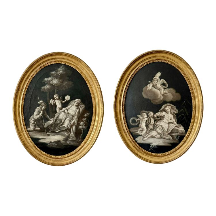 Paire de grandes grisailles en medaillons  « scène à l’antique » 18ème