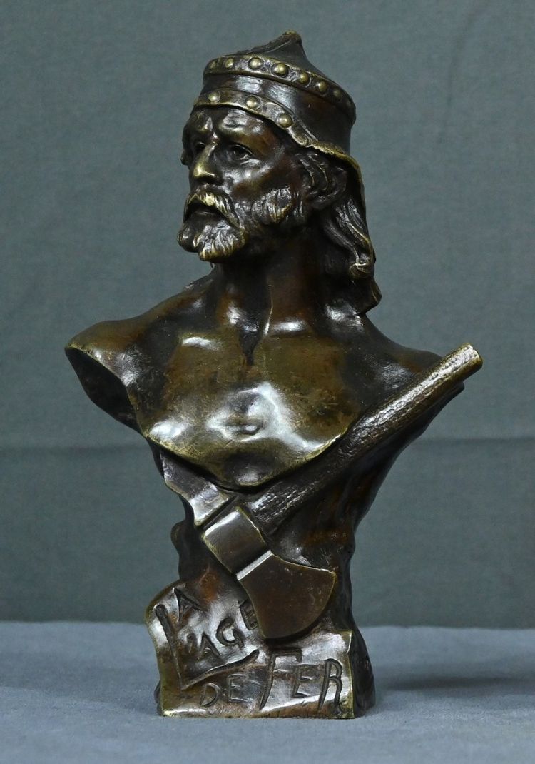 Paar Bronzebüsten "Steinzeit & Eisenzeit" signiert J. Garnier - Ende 19.